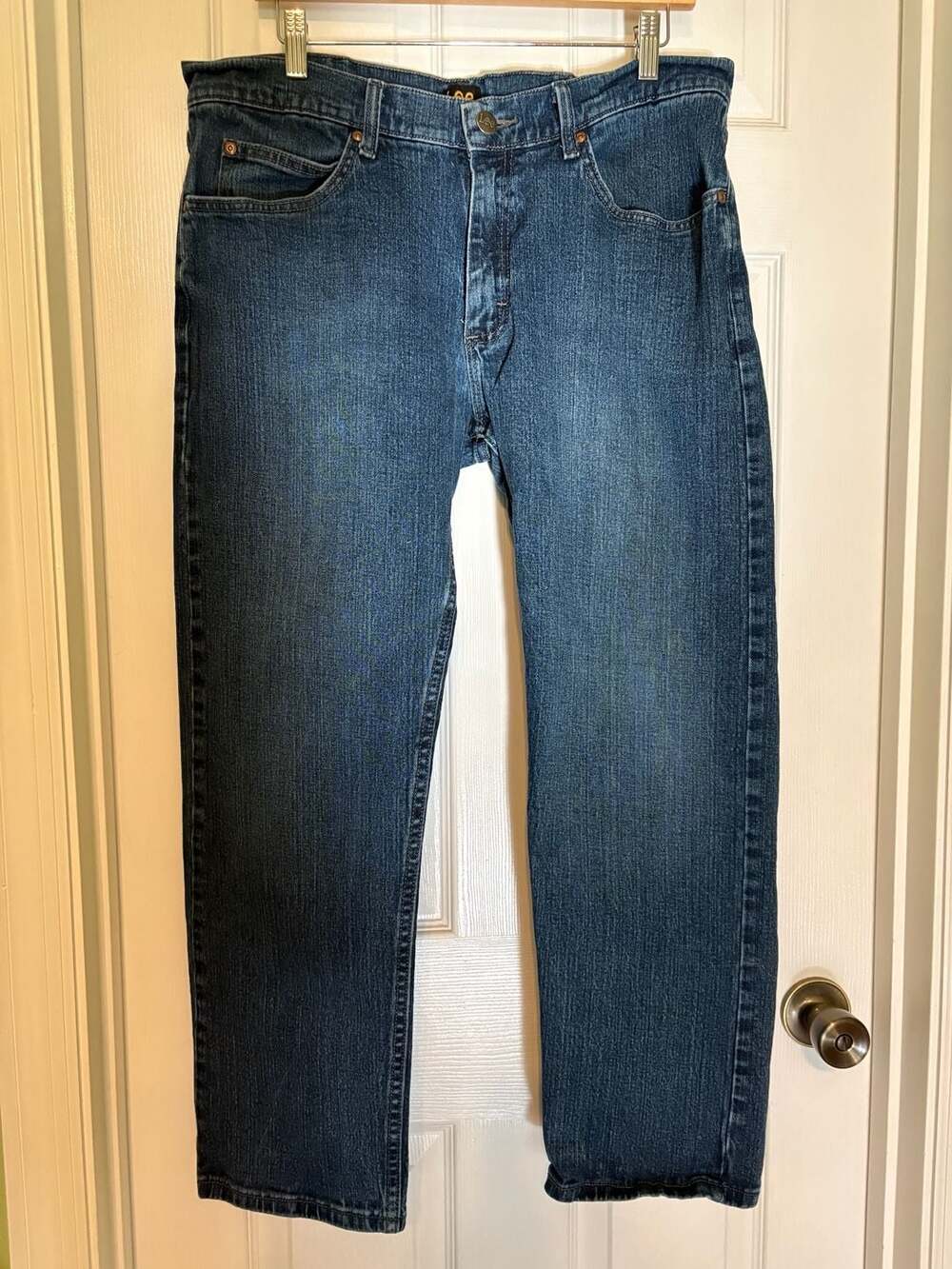 EUC Lee Men's Denim Jeans Size 36 x 29